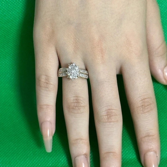 Diamonds real 10k real solid gold ring - Picture 9 of 12